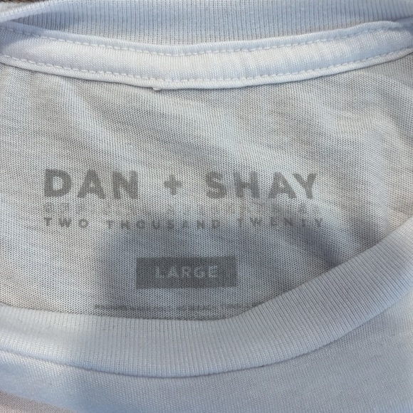 Ladies Dan + Shay 2020 Concert shirt - Picture 3 of 4